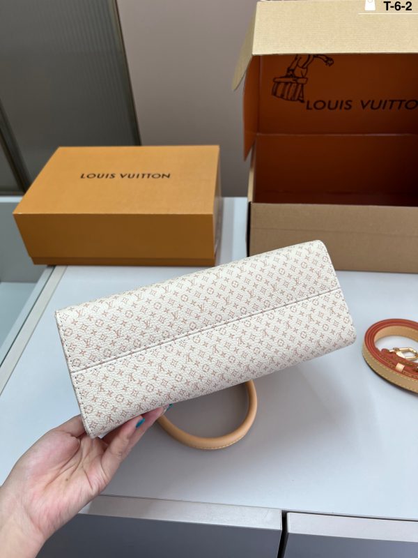 LV OnTheGo PM - 图片 12