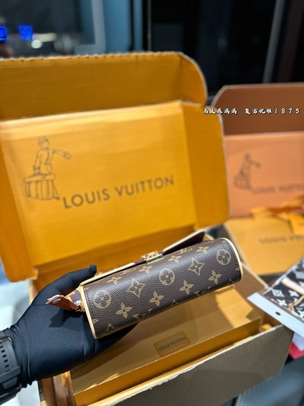 LV Pochette Camille - 图片 16