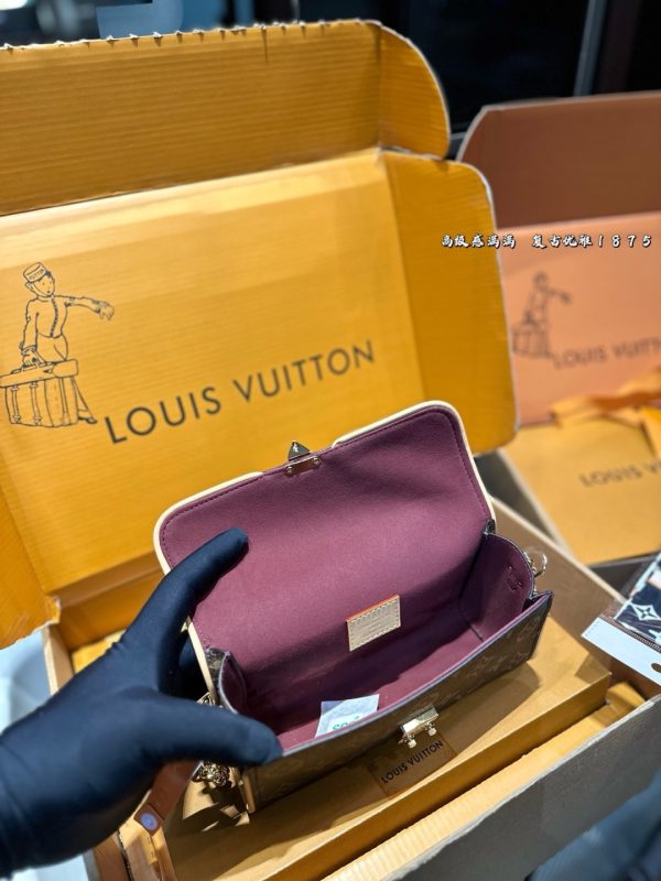 LV Pochette Camille - 图片 18