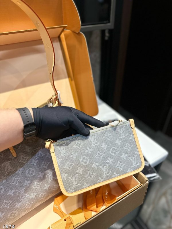 LV CarryAll MM - 图片 7