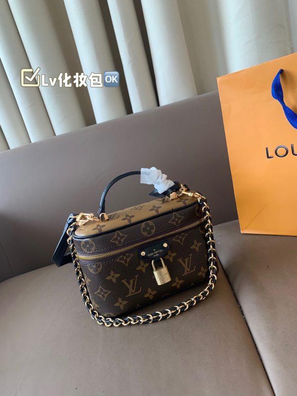 LV Vanity Chain Pouch