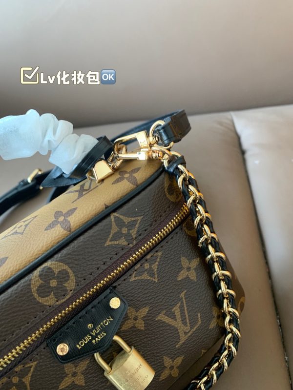 LV Vanity Chain Pouch - 图片 2