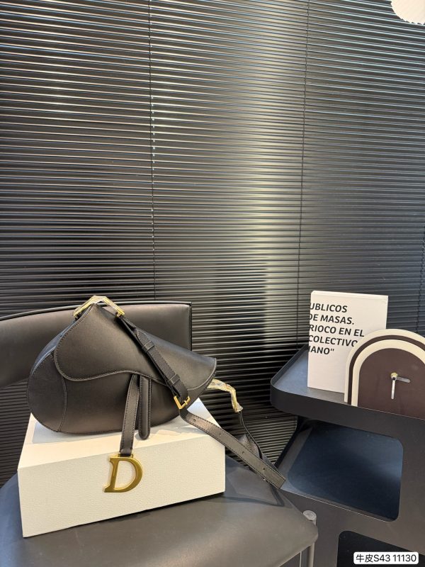 Dior Medium Soft Saddle Bag with Strap - 图片 14