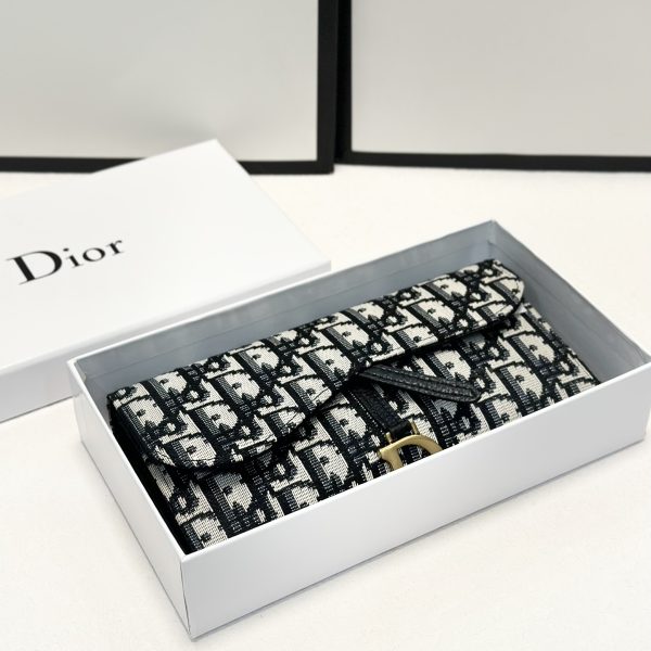 Dior Small Saddle Pouch with Chain