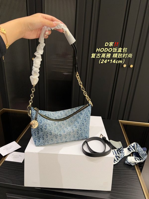 Dior Medium DiorTravel Nomad Pouch - 图片 7