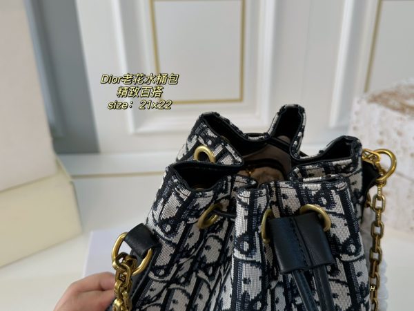 Dior 30 Montaigne Mini Bucket Bag with Drawstring - 图片 6