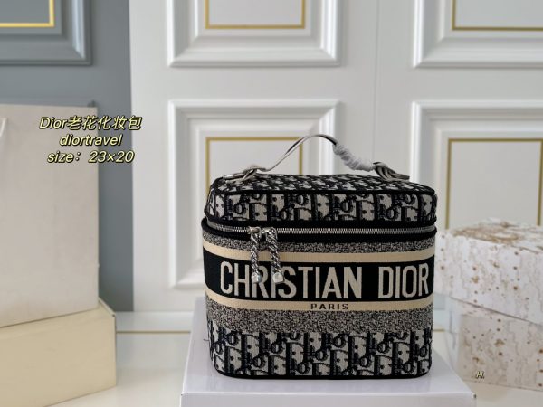 Dior Medium DiorTravel Vanity Bag