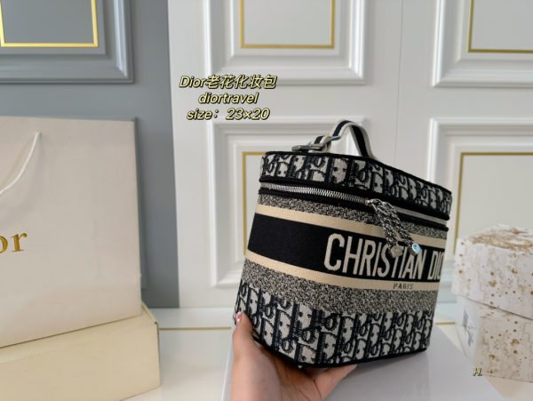 Dior Medium DiorTravel Vanity Bag - 图片 3