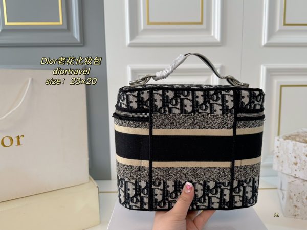 Dior Medium DiorTravel Vanity Bag - 图片 6