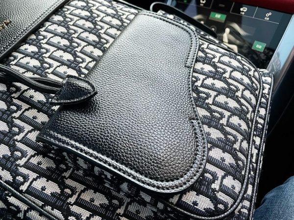 Dior Saddle Backpack with Flap - 图片 5