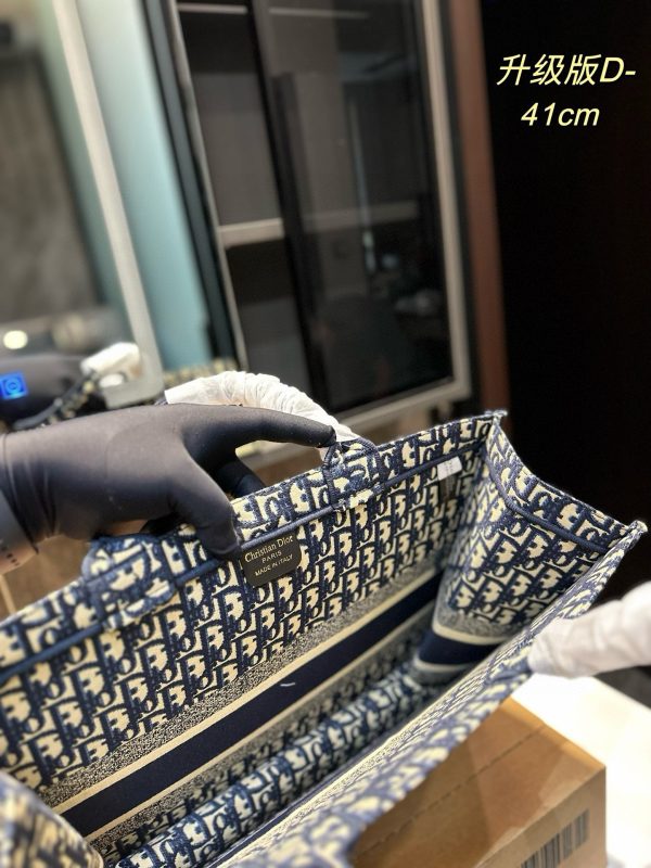 Dior Medium Dior Book Tote - 图片 16