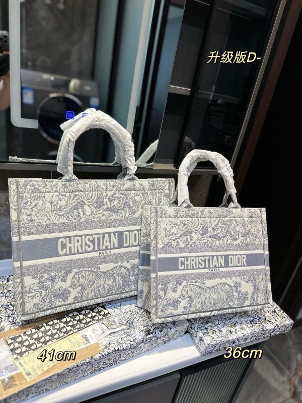 Dior Medium Dior Book Tote - 图片 18