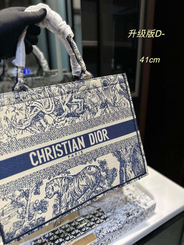 Dior Medium Dior Book Tote - 图片 25