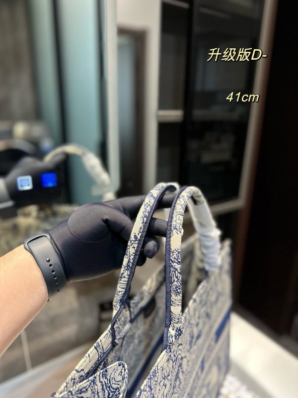 Dior Medium Dior Book Tote - 图片 28